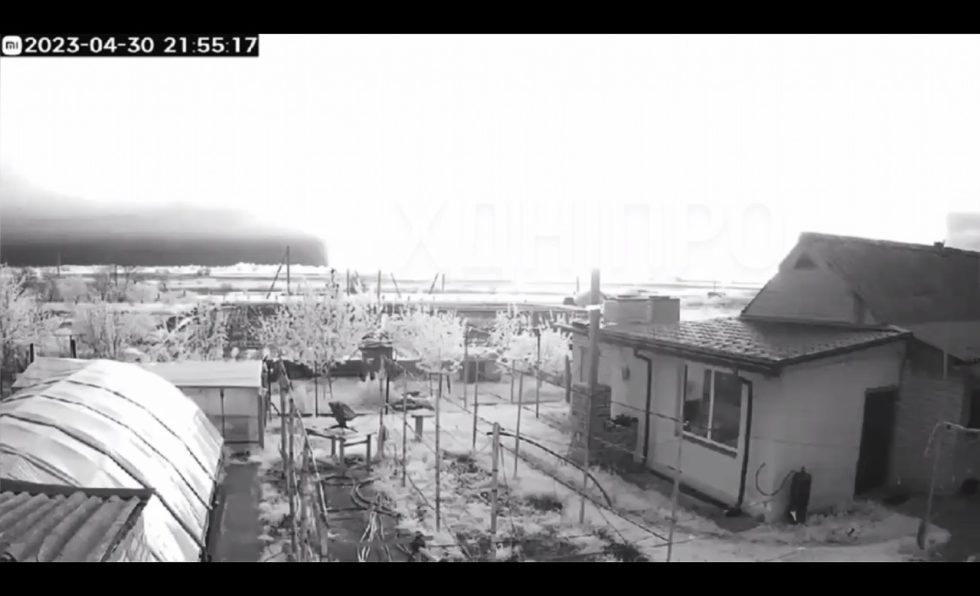 ウクライナ・ドニプロ大爆発の続報 定点監視映像 